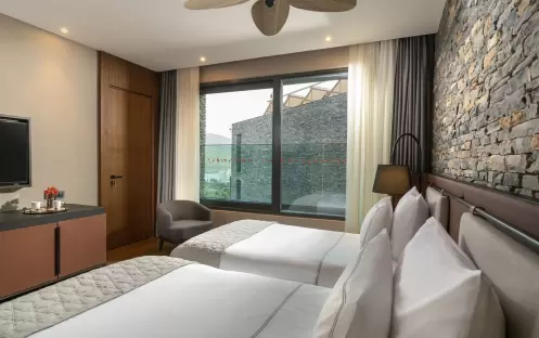 LUJO BODRUM FAMILY CORNER SUITE SEA VIEW TWIN ROOM